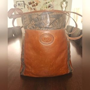 GUCCI CIRCA 1980 DEEP BLUE SUEDE LINED. ORIGINAL EVERYTHING. WOW! MEASUREMENTS